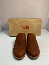 SIZE 6.5 sofft Booties