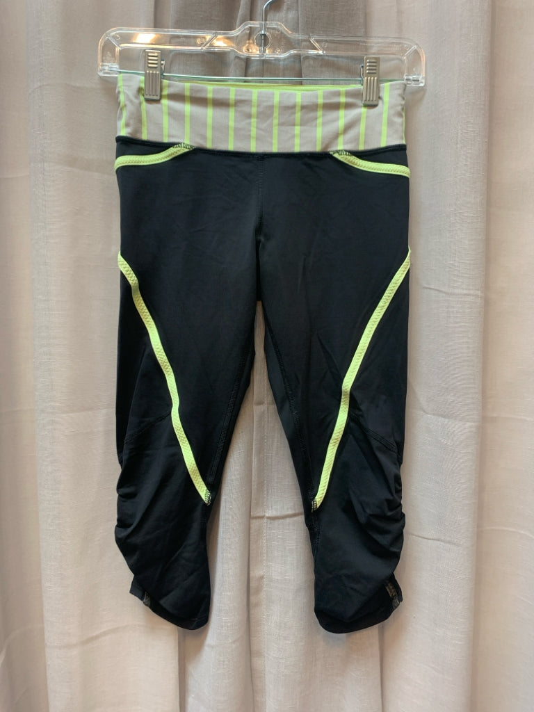 SIZE 4 LULULEMON Active Bottoms