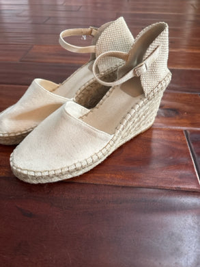 SIZE 9 H & M Sandals