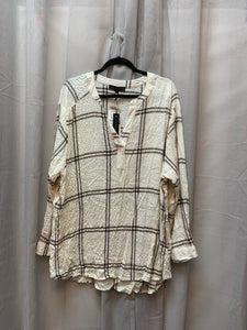SIZE 3X JANE AND DELANCEY Tops