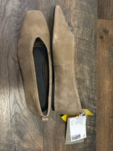 SIZE 6 H & M Flats