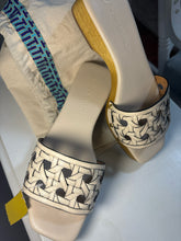 SIZE 7 TORY BURCH Sandals