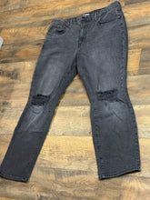 SIZE 15 GOOD AMERICAN Jeans