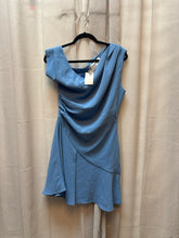 SIZE M ELLIATT Dress