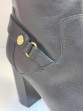 SIZE 6 ANNE KLEIN Boots