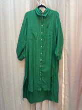 SIZE 2X SPIN Green Dress