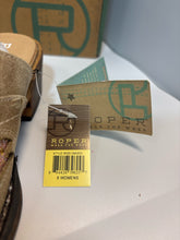 SIZE 8 ROPER Heels