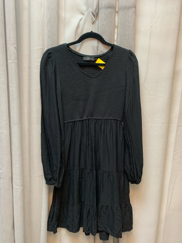SIZE S ZESICA Dress