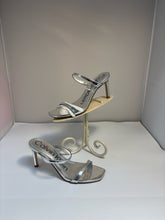 SIZE 6 CALVIN KLEIN Sandals
