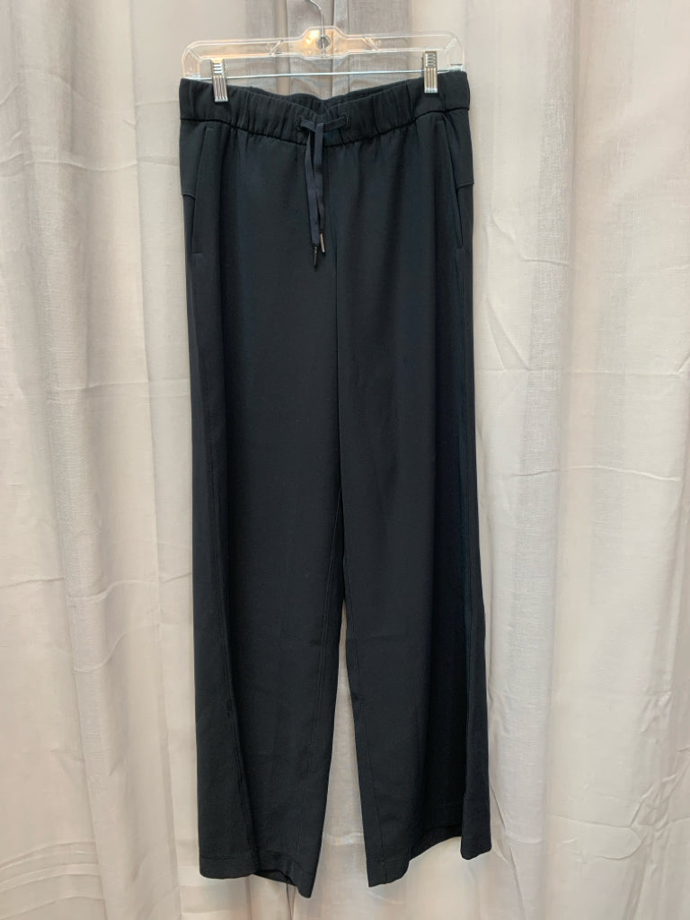 SIZE 6 LULULEMON Active Bottoms