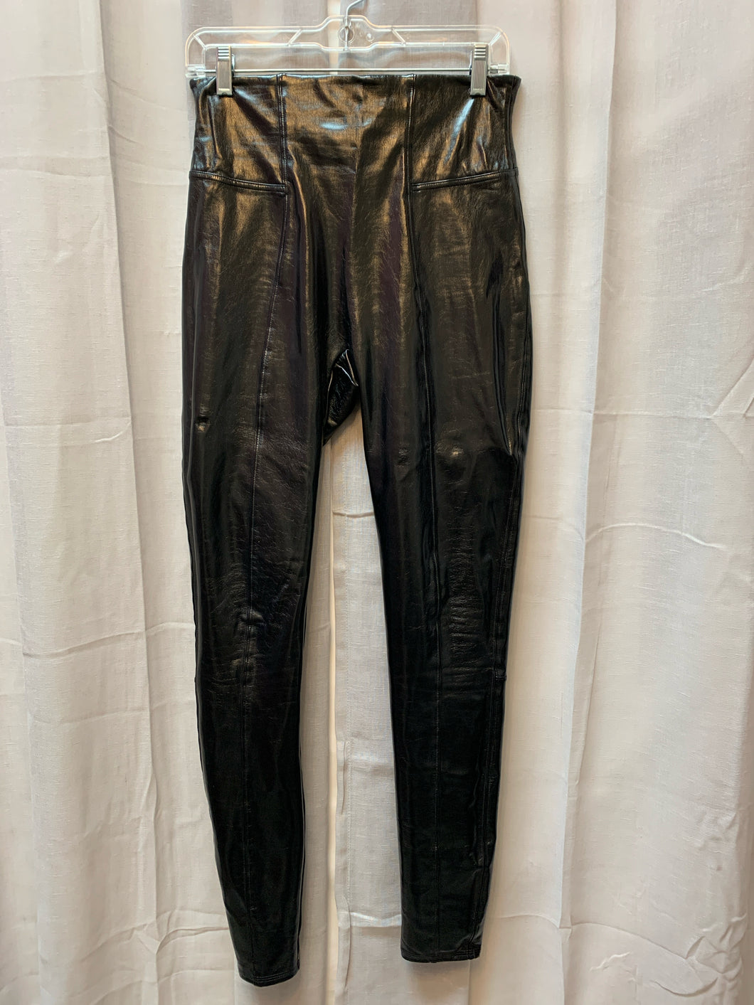 Size M SPANX Leggings.