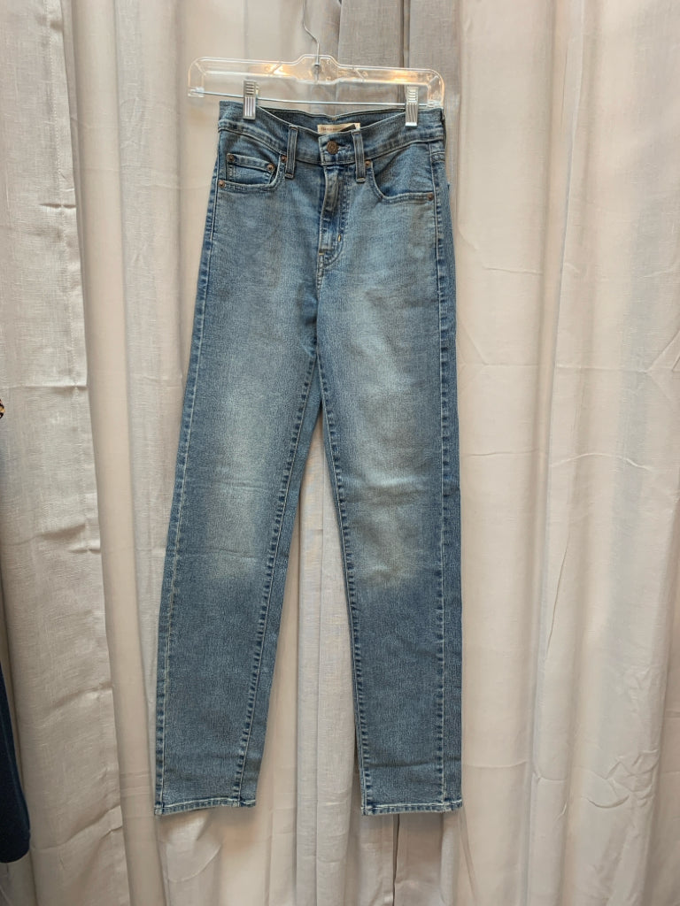 SIZE 0 LEVIS Jeans