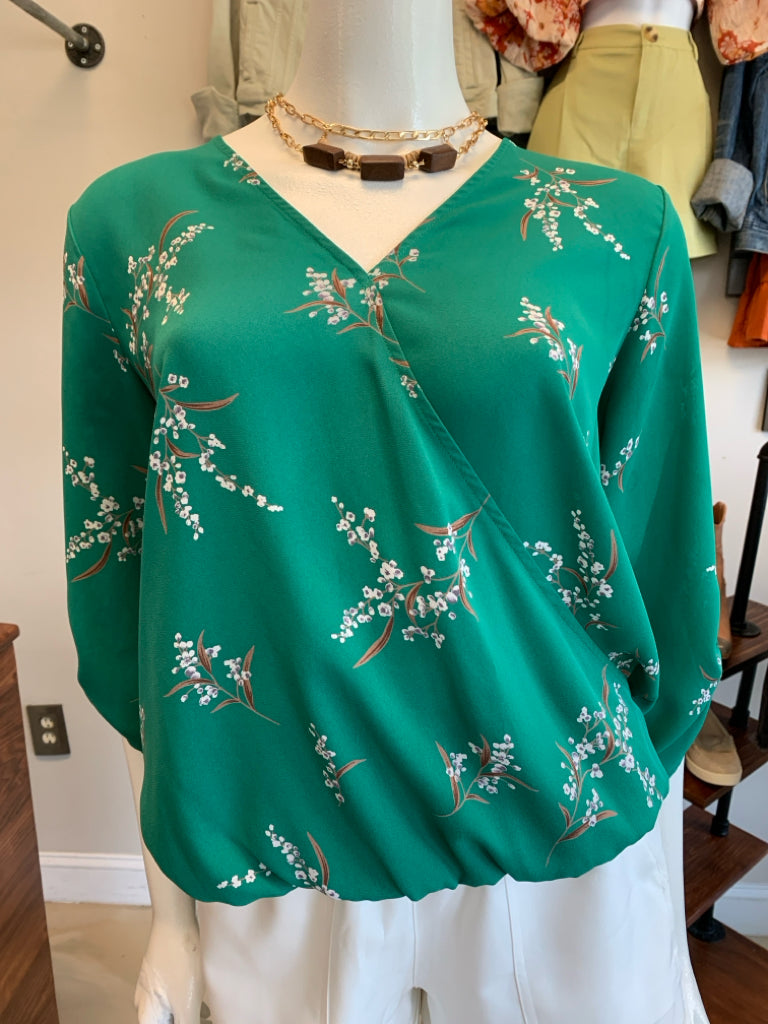 SIZE M WEST KEI Tops
