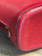 LOUIS VUITTON Tote
