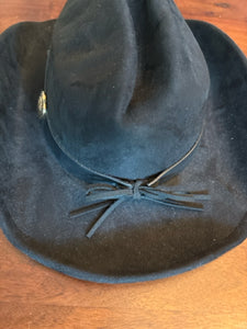 URBAN OUTFITTERS Hats