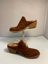 SIZE 6.5 sofft Booties