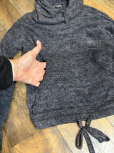 SIZE S BAREFOOT DREAMS SWEATSHIRT