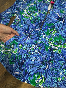 SIZE M Lilly Pulitzer SWEATSHIRT