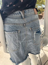 SIZE 4 WE THE FREE MEDIUM WASH Skirt