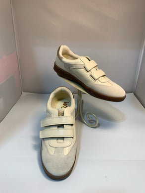 SIZE 9.5 SAM EDELMAN Sneakers