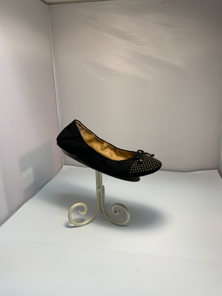 SIZE 10 GH BASS & CO Flats