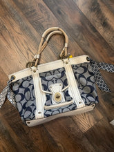 COACH Tote