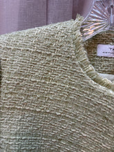 SIZE 2 TAHARI Green 2Pcs Suits