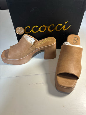 SIZE 9 CCOCCI Sandals