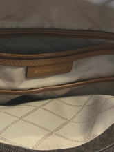 MICHAEL KORS Tote