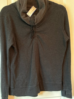 SIZE M LULULEMON SWEATSHIRT
