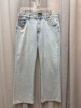 SIZE 9 HEYSON LIGHT WASH Jeans