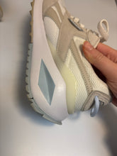 SIZE 8 REEBOK Sneakers