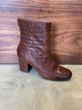 SIZE 9 FREE PEOPLE Boots
