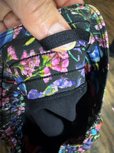 SIZE 6 LULULEMON Active Bottoms