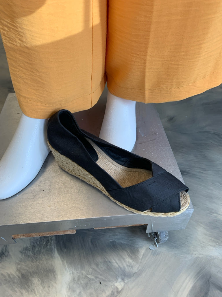SIZE 10 RALPH LAUREN Wedges