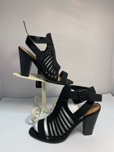 SIZE 8 SODA Heels