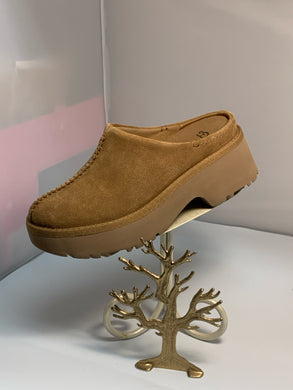 SIZE 9 UGG Loafers