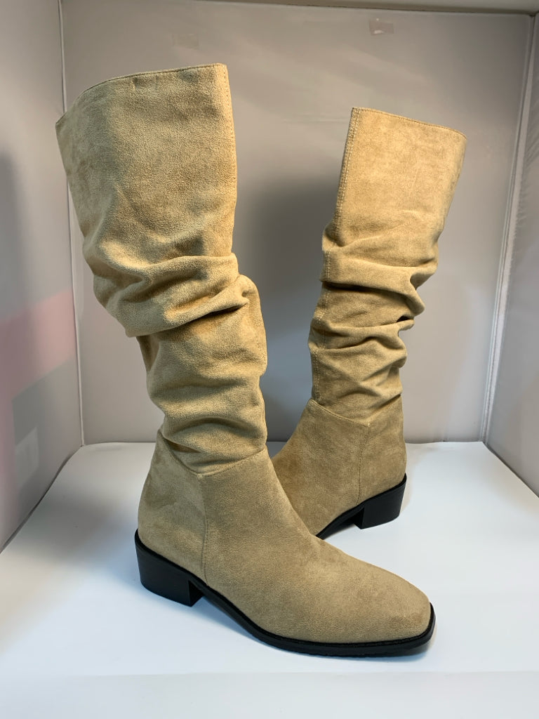 SIZE 8.5 Boots