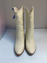 SIZE 9 MIA Boots
