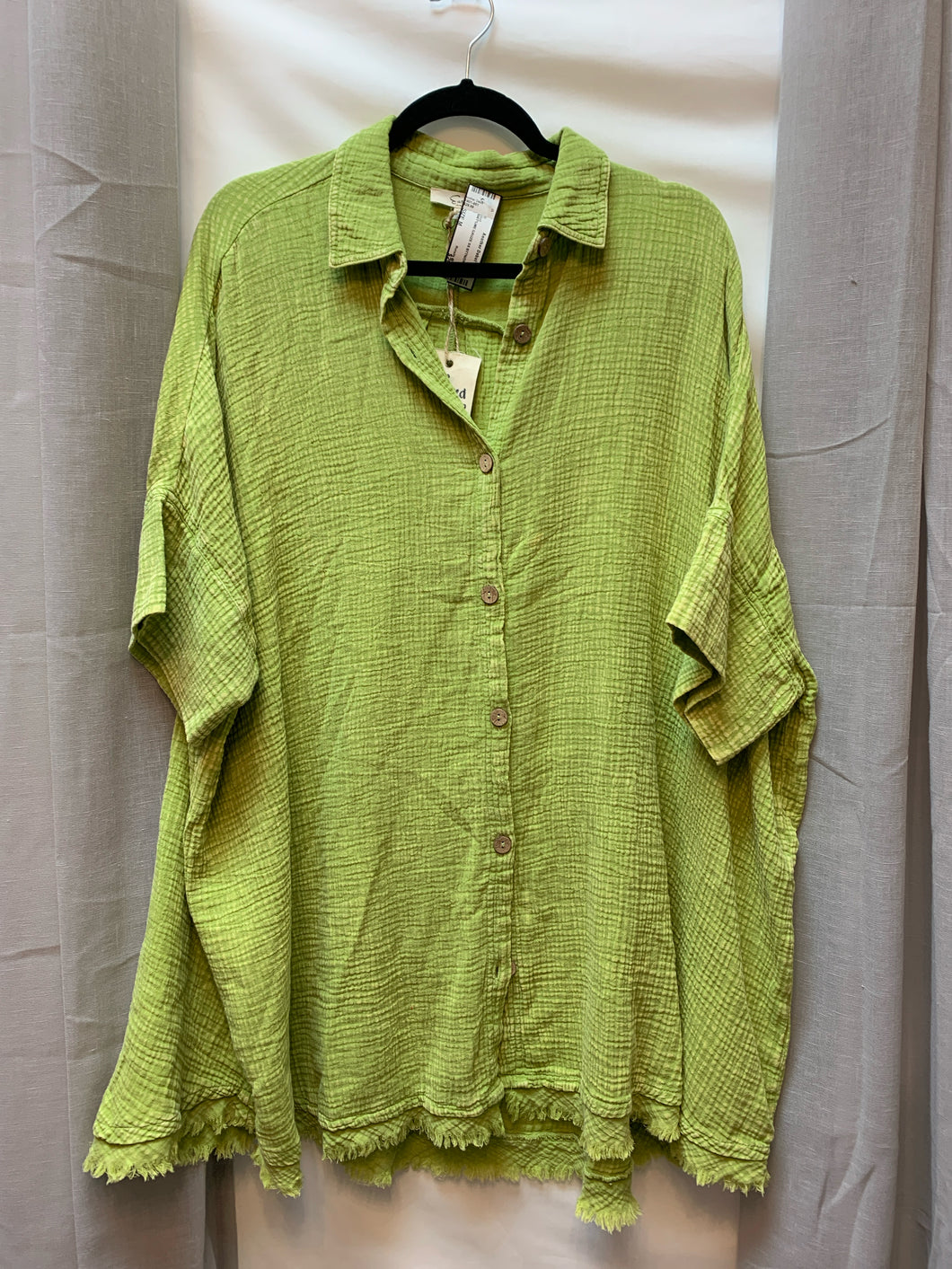 SIZE M EASEL Shirt