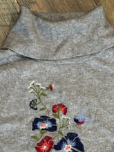 SIZE XS BB DAKOTA Sweaters