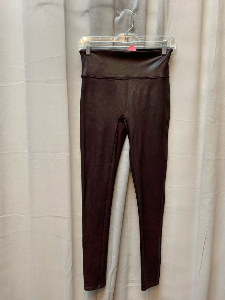 Size L SPANX Leggings.