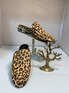 SIZE 10 VAN ELI Flats