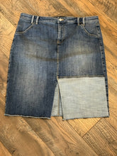 SIZE 14 NYDJ Denim Skirt