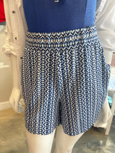 SIZE L ROBERT LOUIS NVY WHT Shorts