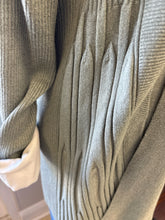 Size M CACTUS + PEARL Olive cardigan