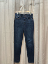 SIZE 7 JUDY BLUE DARK WASH Jeans