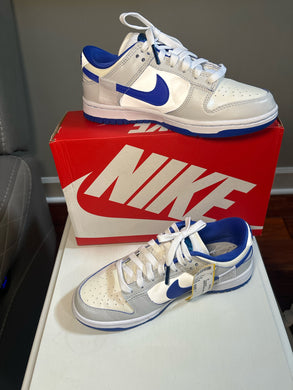 SIZE 7 NIKE Sneakers