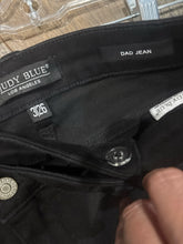 SIZE 3 JUDY BLUE Jeans