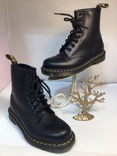 SIZE 5 DOC MARTENS Boots